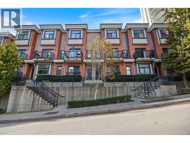 204 828 ROYAL AVENUE, New Westminster, British Columbia V3M1J9