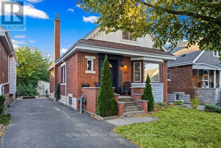 202 HUXLEY AVENUE S, Hamilton (Delta), Ontario L8K2R3