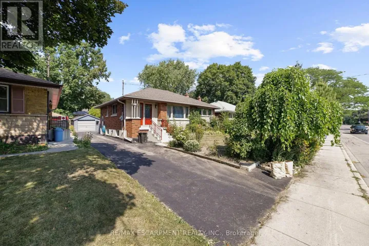 272 UPPER PARADISE ROAD, Hamilton (Westcliffe), Ontario L9C5C2