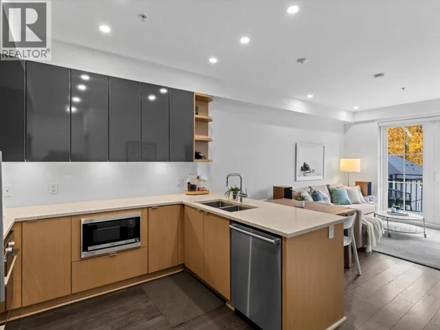 302 2528 COLLINGWOOD STREET, Vancouver, British Columbia V6R0C1