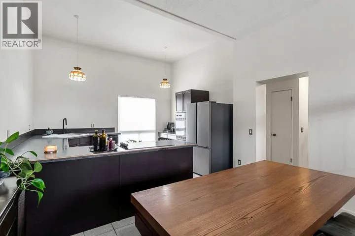 442 Brae Glen Crescent SW, Calgary, Alberta T2W1B6