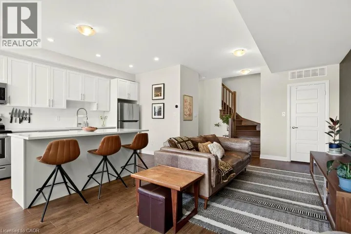 12 BLANSHARD Street Unit# 311, Hamilton, Ontario L8P0C7