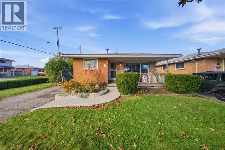 24 RAPALLO Drive, Hamilton, Ontario L8T3X5