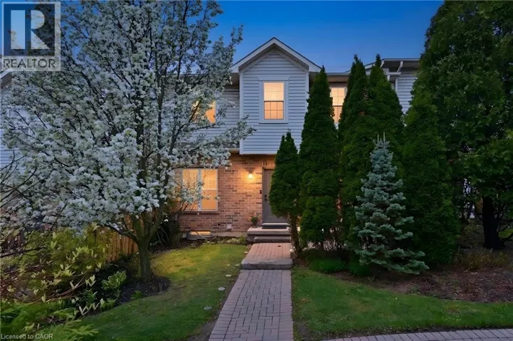 1085 HARROGATE Drive Unit# 35, Ancaster, Ontario L9K1R2