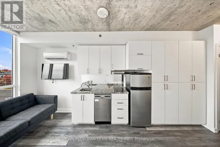 625 - 1900 SIMCOE STREET N, Oshawa (Samac), Ontario L1G4Y3