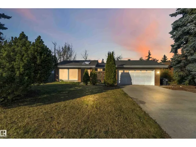16 BEAUVISTA DR, Sherwood Park, Alberta T8A3M5