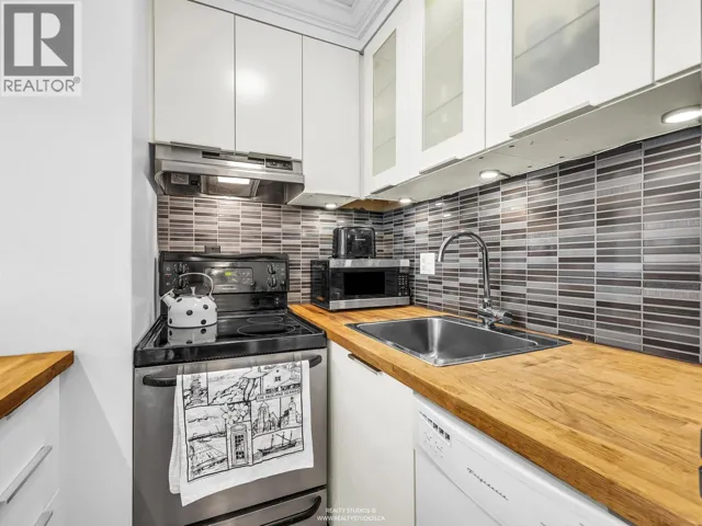 1205 1250 BURNABY STREET, Vancouver, British Columbia V6E1P5