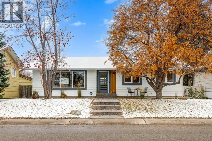 10815 Maplecreek Drive SE, Calgary, Alberta T2J1V4