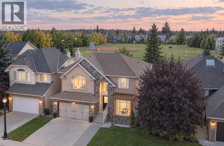 41 Strathlea Court SW, Calgary, Alberta T3H4T4