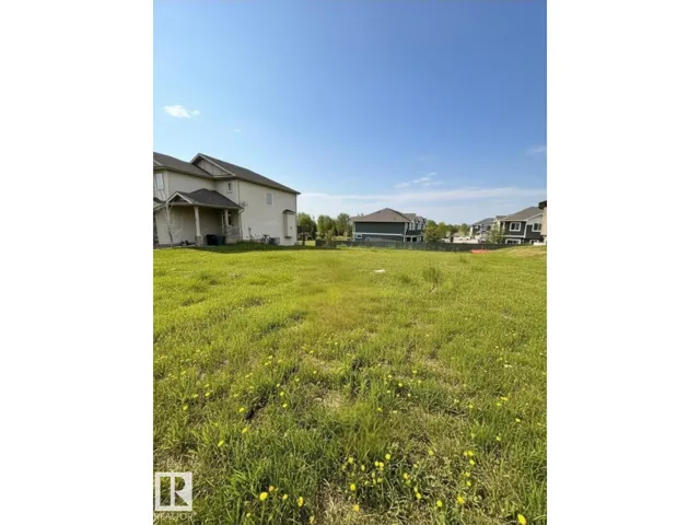 40 Voleta CO, Spruce Grove, Alberta T7X0J8