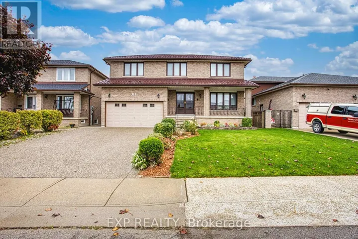 11 ELLEN AVENUE, Hamilton (Gershome), Ontario L8G5A9