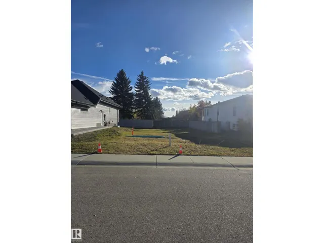35 ELSINORE PL NW NW, Edmonton, Alberta T5X0M6