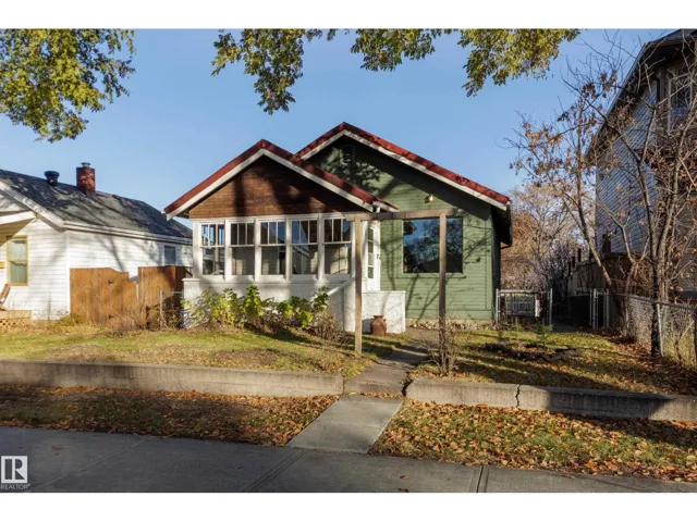 11933 63 ST NW, Edmonton, Alberta T5W4G2