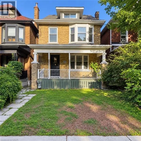 33 CEDAR Avenue, Hamilton, Ontario L8M3A6