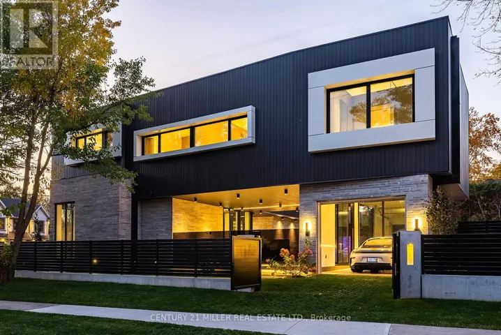239 JONES STREET, Oakville (BR Bronte), Ontario L6L3G5