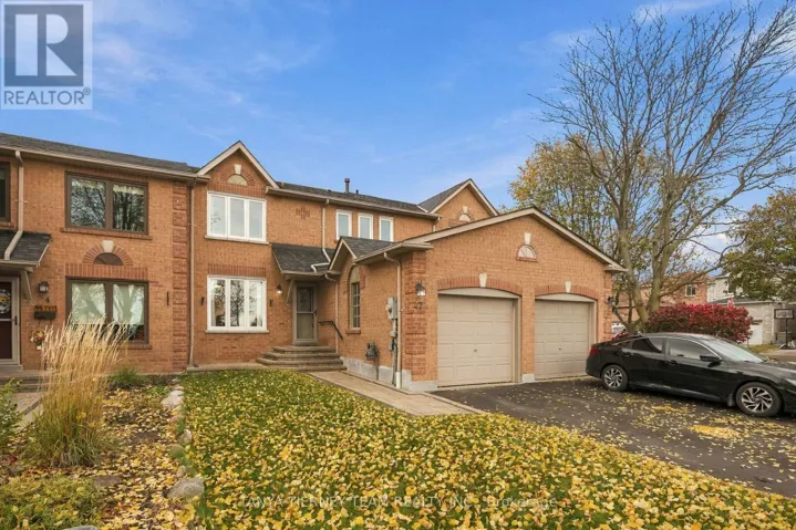 42 OLD COLONY DRIVE, Whitby (Pringle Creek), Ontario L1R2A4