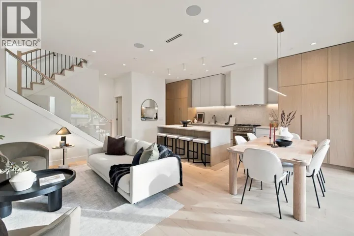 1 953 E 13TH AVENUE, Vancouver, British Columbia V5T2L7