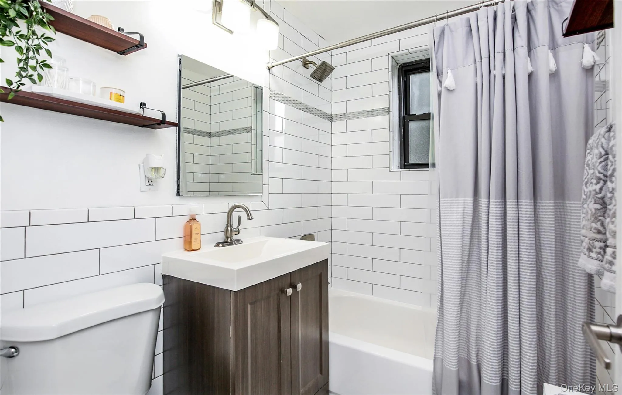 312 Richbell Road, Mamaroneck, NY, 2 Bedrooms Bedrooms, 4 Rooms Rooms,1 BathroomBathrooms,Residential,For Rent,Richbell,0,H6132431 312 Richbell Road, Mamaroneck, NY, 2 Bedrooms Bedrooms, 4 Rooms Rooms,1 BathroomBathrooms,Residential,For Rent,Richbell,0,H6132431
