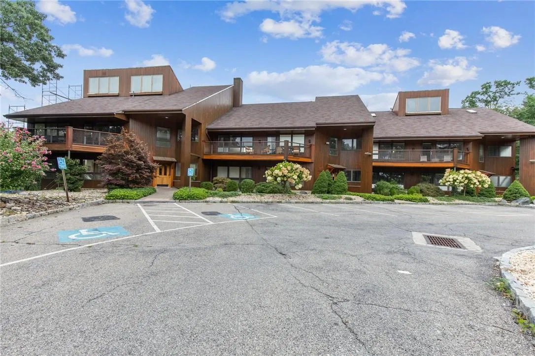301 Old Tarrytown Road, Greenburgh, NY, ,Commercial Lease,Idx,Old Tarrytown,0,H6156812 301 Old Tarrytown Road, Greenburgh, NY, ,Commercial Lease,Idx,Old Tarrytown,0,H6156812