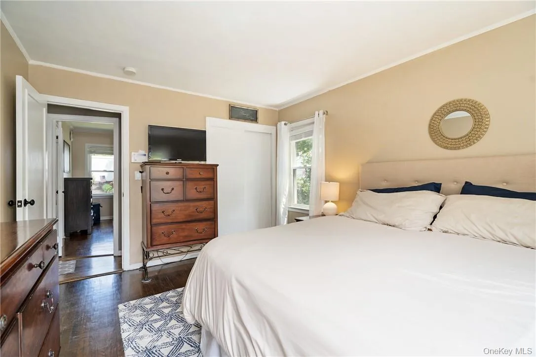 28 Top O The Ridge Drive, New Rochelle, NY, 3 Bedrooms Bedrooms, 7 Rooms Rooms,1 BathroomBathrooms,Residential,For Rent,Top O The Ridge,0,H6195042 28 Top O The Ridge Drive, New Rochelle, NY, 3 Bedrooms Bedrooms, 7 Rooms Rooms,1 BathroomBathrooms,Residential,For Rent,Top O The Ridge,0,H6195042