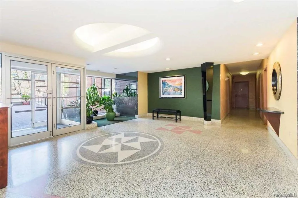 LOBBY LOBBY