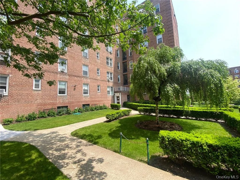 5645 Netherland Avenue, New York, NY, 1 Bedroom Bedrooms, 3 Rooms Rooms,1 BathroomBathrooms,Residential Sale,For Rent,Netherland,0,H6250391 5645 Netherland Avenue, New York, NY, 1 Bedroom Bedrooms, 3 Rooms Rooms,1 BathroomBathrooms,Residential Sale,For Rent,Netherland,0,H6250391