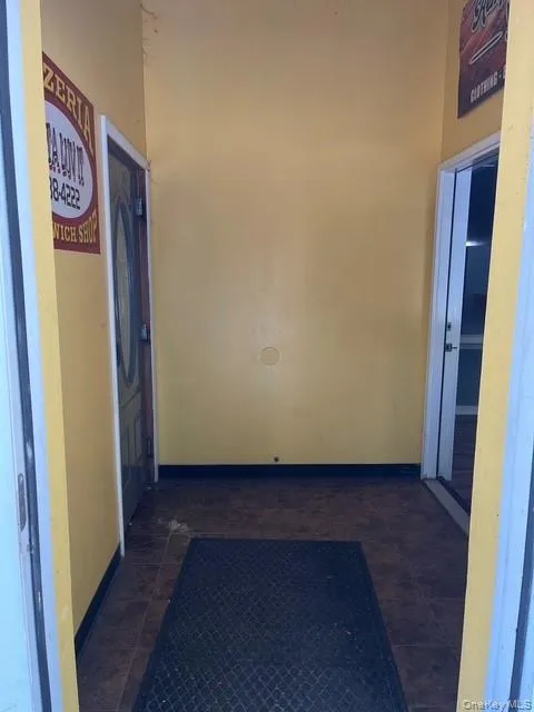 Corridor with baseboards Corridor with baseboards