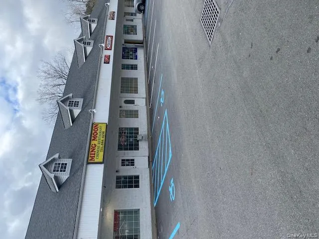 Space A and B - in line spaces Space A and B - in line spaces