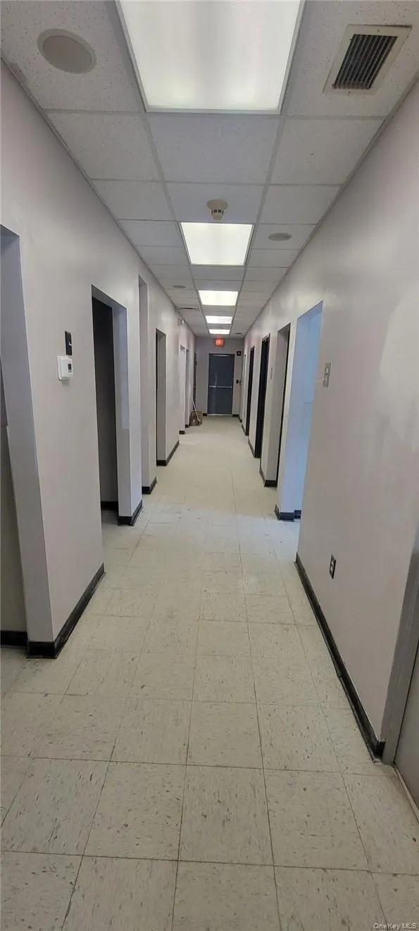 Space C - former dentist office Space C - former dentist office