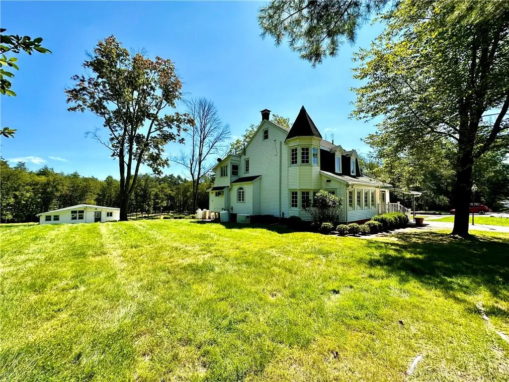180 Yulan Barryville Road, Highland, NY, 4 Bedrooms Bedrooms, 14 Rooms Rooms,3 BathroomsBathrooms,Residential,For Rent,Yulan Barryville,0,H6265364 180 Yulan Barryville Road, Highland, NY, 4 Bedrooms Bedrooms, 14 Rooms Rooms,3 BathroomsBathrooms,Residential,For Rent,Yulan Barryville,0,H6265364