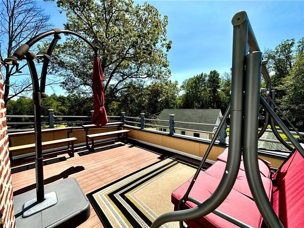 Upper Deck Upper Deck