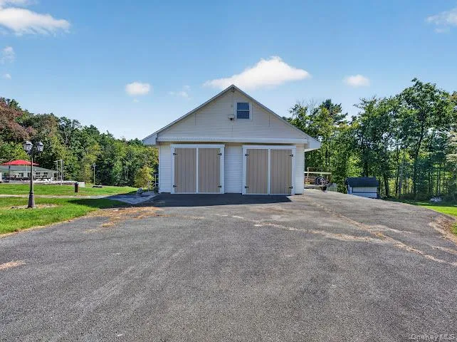 180 Yulan Barryville Road, Highland, NY, 4 Bedrooms Bedrooms, 14 Rooms Rooms,3 BathroomsBathrooms,Residential,For Rent,Yulan Barryville,0,H6265364 180 Yulan Barryville Road, Highland, NY, 4 Bedrooms Bedrooms, 14 Rooms Rooms,3 BathroomsBathrooms,Residential,For Rent,Yulan Barryville,0,H6265364