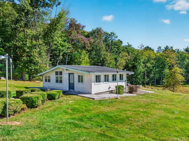 180 Yulan Barryville Road, Highland, NY, 4 Bedrooms Bedrooms, 14 Rooms Rooms,3 BathroomsBathrooms,Residential,For Rent,Yulan Barryville,0,H6265364 180 Yulan Barryville Road, Highland, NY, 4 Bedrooms Bedrooms, 14 Rooms Rooms,3 BathroomsBathrooms,Residential,For Rent,Yulan Barryville,0,H6265364
