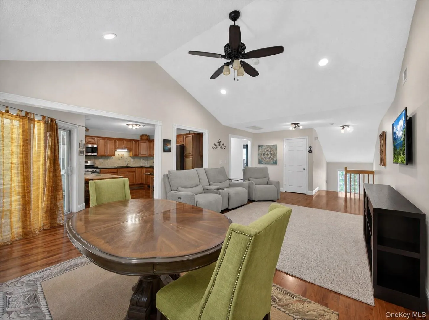 198 Eagle Ridge Way, Clarkstown, NY, 2 Bedrooms Bedrooms, 6 Rooms Rooms,3 BathroomsBathrooms,Residential,For Rent,Eagle Ridge,0,H6265541 198 Eagle Ridge Way, Clarkstown, NY, 2 Bedrooms Bedrooms, 6 Rooms Rooms,3 BathroomsBathrooms,Residential,For Rent,Eagle Ridge,0,H6265541