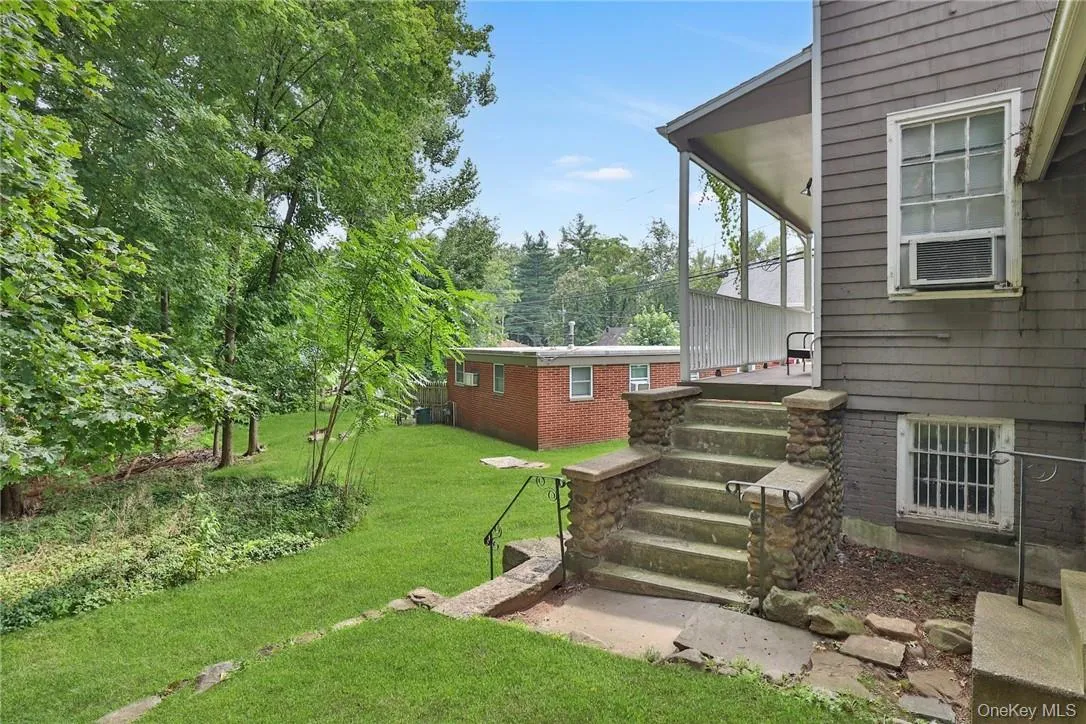 Building side yard Building side yard