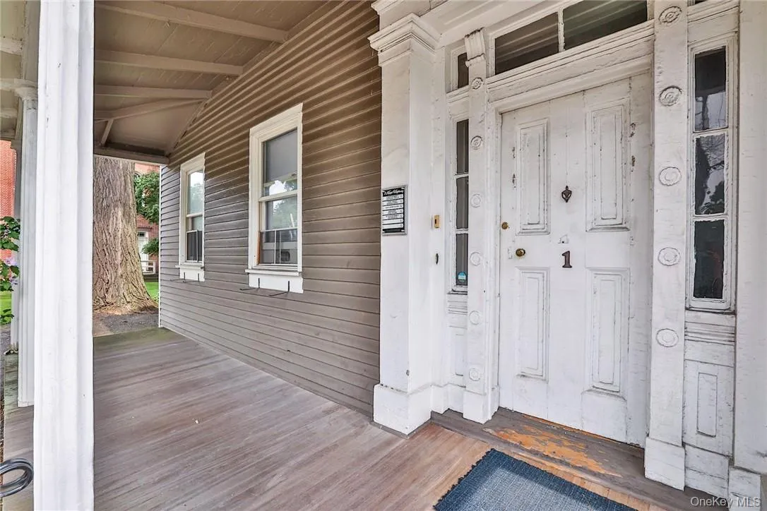 Building front porch and entrance Building front porch and entrance