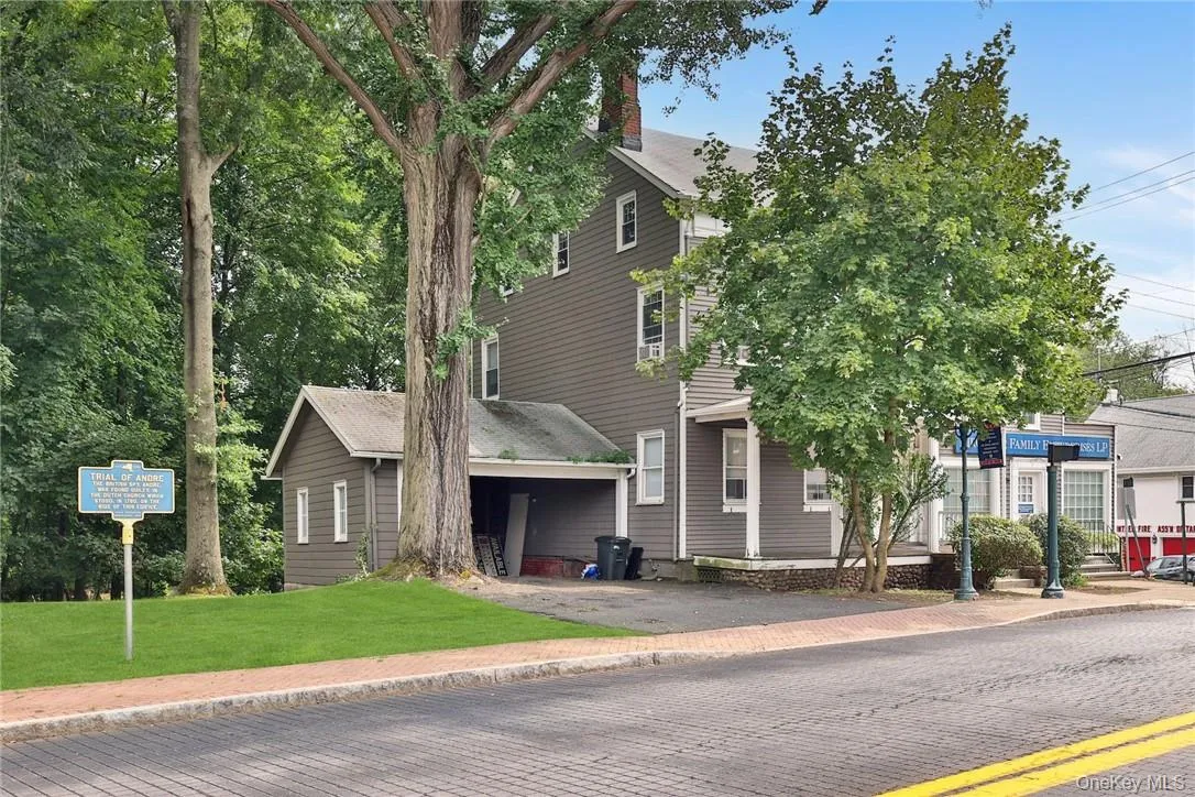 Building Street view towards downtown Building Street view towards downtown
