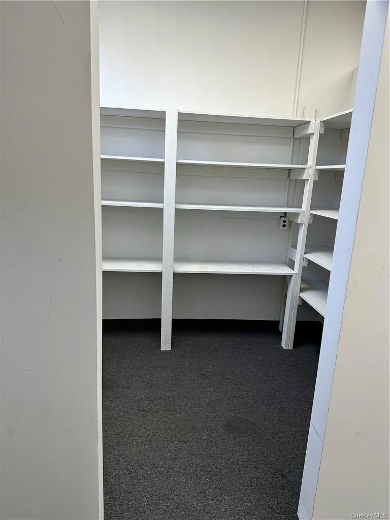 231 S Middletown Road, Clarkstown, NY, ,Commercial Lease,For Rent,S Middletown,0,H6267284 231 S Middletown Road, Clarkstown, NY, ,Commercial Lease,For Rent,S Middletown,0,H6267284
