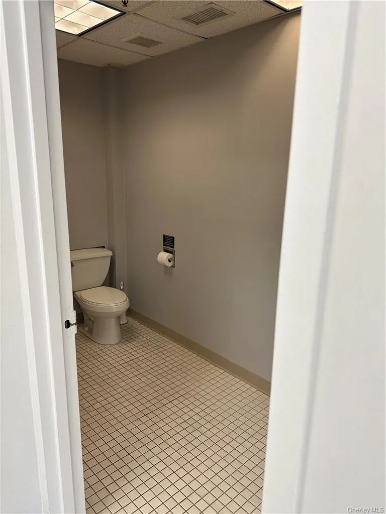 231 S Middletown Road, Clarkstown, NY, ,Commercial Lease,For Rent,S Middletown,0,H6267284 231 S Middletown Road, Clarkstown, NY, ,Commercial Lease,For Rent,S Middletown,0,H6267284