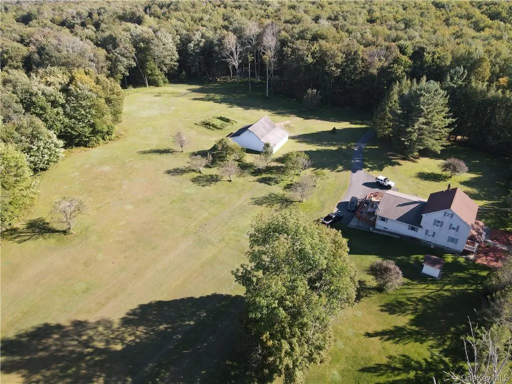 114 Levine Road, Thompson, NY, 5 Bedrooms Bedrooms, 9 Rooms Rooms,3 BathroomsBathrooms,Residential,For Rent,Levine,0,H6268741 114 Levine Road, Thompson, NY, 5 Bedrooms Bedrooms, 9 Rooms Rooms,3 BathroomsBathrooms,Residential,For Rent,Levine,0,H6268741