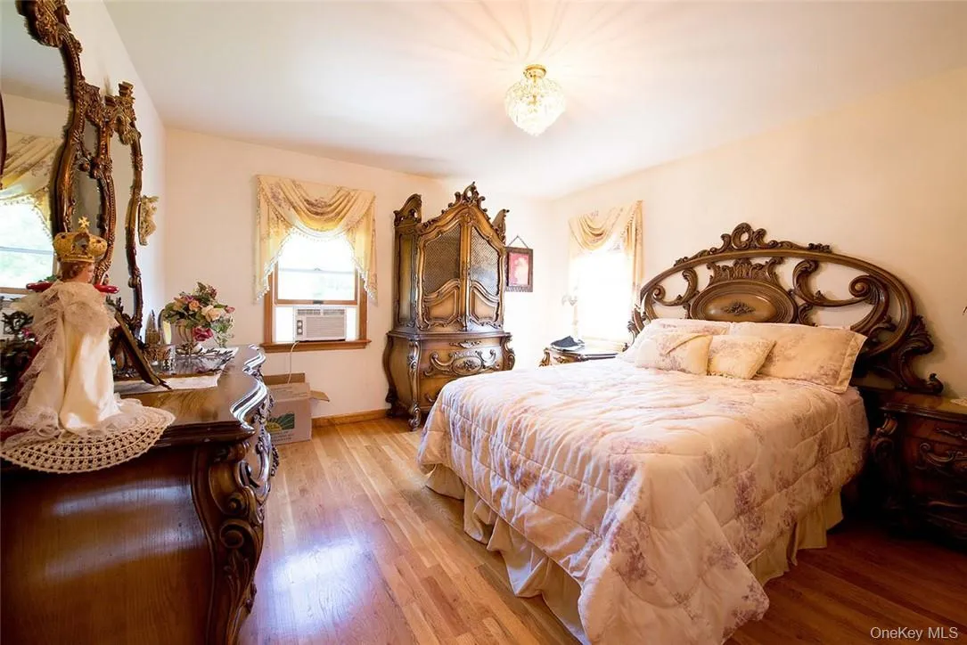 114 Levine Road, Thompson, NY, 5 Bedrooms Bedrooms, 9 Rooms Rooms,3 BathroomsBathrooms,Residential,For Rent,Levine,0,H6268741 114 Levine Road, Thompson, NY, 5 Bedrooms Bedrooms, 9 Rooms Rooms,3 BathroomsBathrooms,Residential,For Rent,Levine,0,H6268741