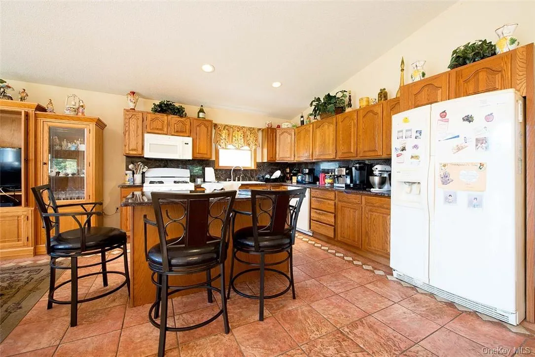114 Levine Road, Thompson, NY, 5 Bedrooms Bedrooms, 9 Rooms Rooms,3 BathroomsBathrooms,Residential,For Rent,Levine,0,H6268741 114 Levine Road, Thompson, NY, 5 Bedrooms Bedrooms, 9 Rooms Rooms,3 BathroomsBathrooms,Residential,For Rent,Levine,0,H6268741