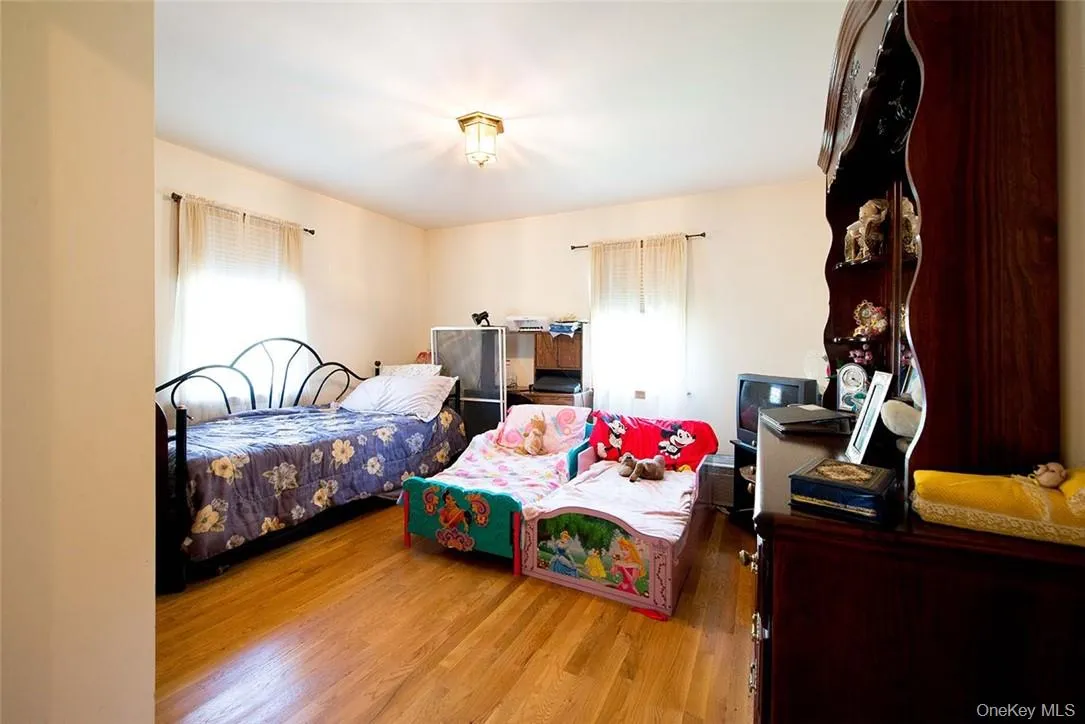 114 Levine Road, Thompson, NY, 5 Bedrooms Bedrooms, 9 Rooms Rooms,3 BathroomsBathrooms,Residential,For Rent,Levine,0,H6268741 114 Levine Road, Thompson, NY, 5 Bedrooms Bedrooms, 9 Rooms Rooms,3 BathroomsBathrooms,Residential,For Rent,Levine,0,H6268741