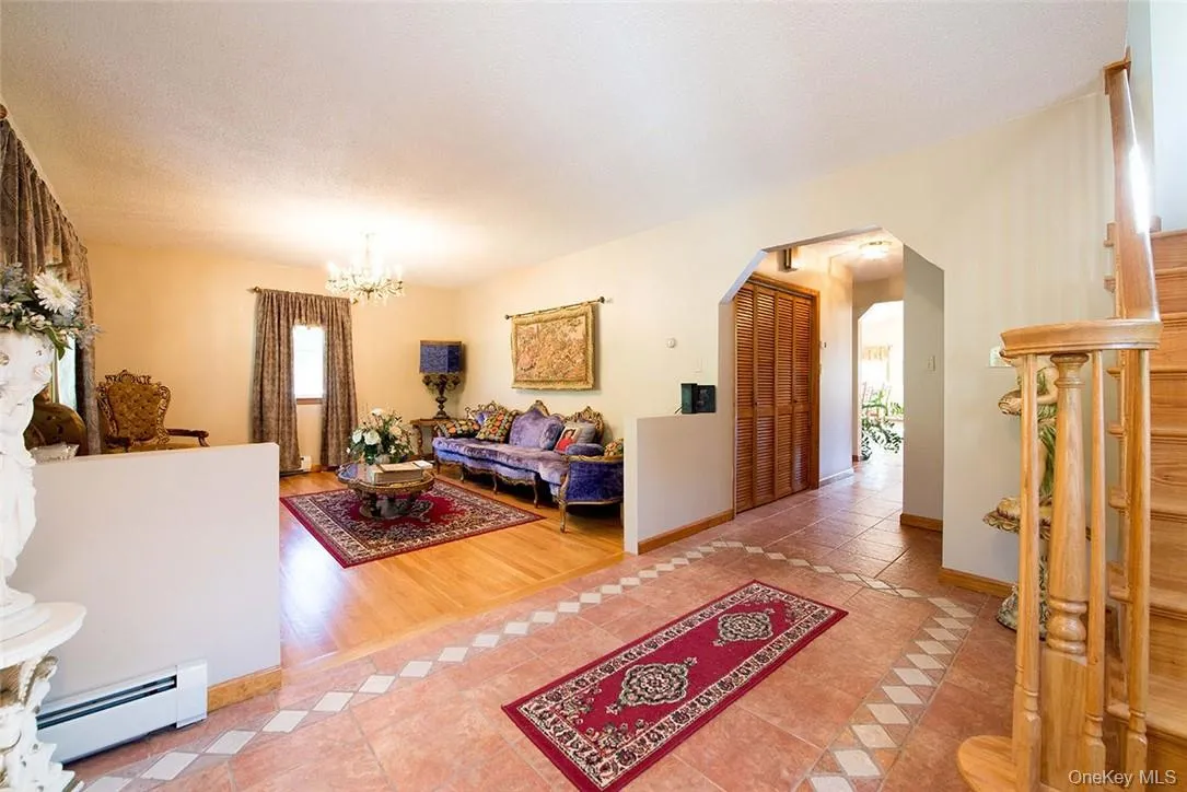 114 Levine Road, Thompson, NY, 5 Bedrooms Bedrooms, 9 Rooms Rooms,3 BathroomsBathrooms,Residential,For Rent,Levine,0,H6268741 114 Levine Road, Thompson, NY, 5 Bedrooms Bedrooms, 9 Rooms Rooms,3 BathroomsBathrooms,Residential,For Rent,Levine,0,H6268741