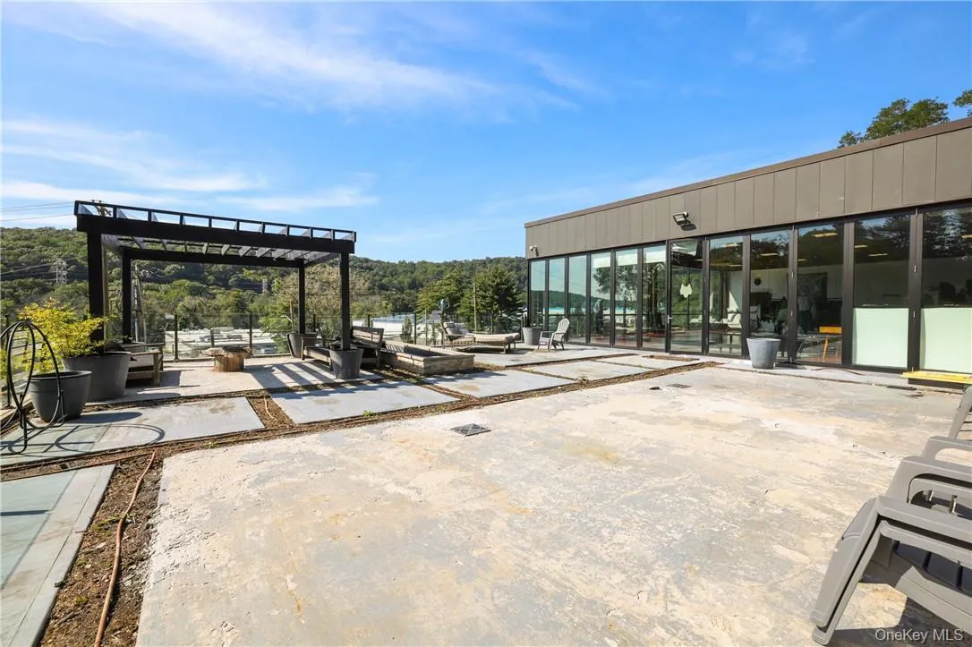 168 Saw Mill River Road, Mount Pleasant, NY, ,Commercial Lease,Idx,Saw Mill River,0,H6272871 168 Saw Mill River Road, Mount Pleasant, NY, ,Commercial Lease,Idx,Saw Mill River,0,H6272871