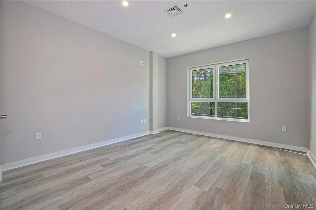 500 Commerce Street, Mount Pleasant, NY, 2 Bedrooms Bedrooms, 4 Rooms Rooms,1 BathroomBathrooms,Residential Lease,Idx,Commerce,0,H6275245 500 Commerce Street, Mount Pleasant, NY, 2 Bedrooms Bedrooms, 4 Rooms Rooms,1 BathroomBathrooms,Residential Lease,Idx,Commerce,0,H6275245