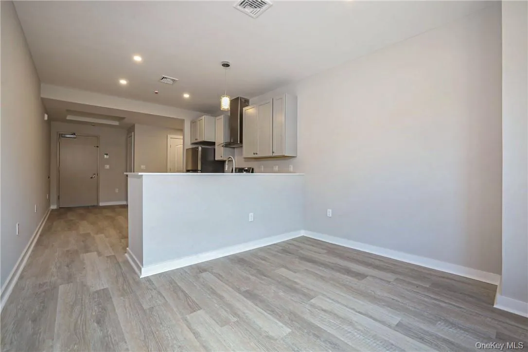 500 Commerce Street, Mount Pleasant, NY, 2 Bedrooms Bedrooms, 4 Rooms Rooms,1 BathroomBathrooms,Residential Lease,Idx,Commerce,0,H6275245 500 Commerce Street, Mount Pleasant, NY, 2 Bedrooms Bedrooms, 4 Rooms Rooms,1 BathroomBathrooms,Residential Lease,Idx,Commerce,0,H6275245