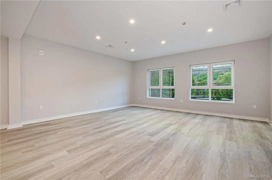 500 Commerce Street, Mount Pleasant, NY, 2 Bedrooms Bedrooms, 4 Rooms Rooms,1 BathroomBathrooms,Residential Lease,Idx,Commerce,0,H6275245 500 Commerce Street, Mount Pleasant, NY, 2 Bedrooms Bedrooms, 4 Rooms Rooms,1 BathroomBathrooms,Residential Lease,Idx,Commerce,0,H6275245