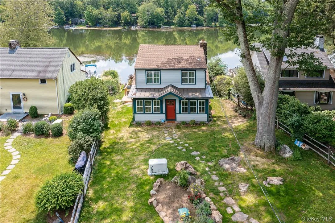 24 Cove Road, Lewisboro, NY, 3 Bedrooms Bedrooms, 7 Rooms Rooms,2 BathroomsBathrooms,Residential Lease,For Rent,Cove,0,H6276740 24 Cove Road, Lewisboro, NY, 3 Bedrooms Bedrooms, 7 Rooms Rooms,2 BathroomsBathrooms,Residential Lease,For Rent,Cove,0,H6276740
