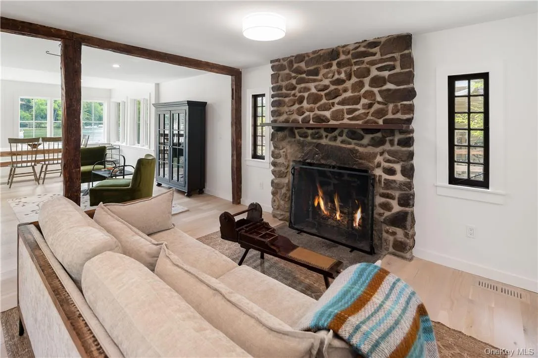 24 Cove Road, Lewisboro, NY, 3 Bedrooms Bedrooms, 7 Rooms Rooms,2 BathroomsBathrooms,Residential Lease,Idx,Cove,H6276740 24 Cove Road, Lewisboro, NY, 3 Bedrooms Bedrooms, 7 Rooms Rooms,2 BathroomsBathrooms,Residential Lease,Idx,Cove,H6276740